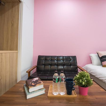 Bird Series B&B&Hostel複合式民宿#本國旅客須先匯款 Tainan Zewnętrze zdjęcie