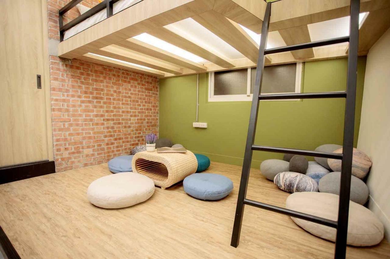 Bird Series B&B&Hostel複合式民宿#本國旅客須先匯款 Tainan Zewnętrze zdjęcie
