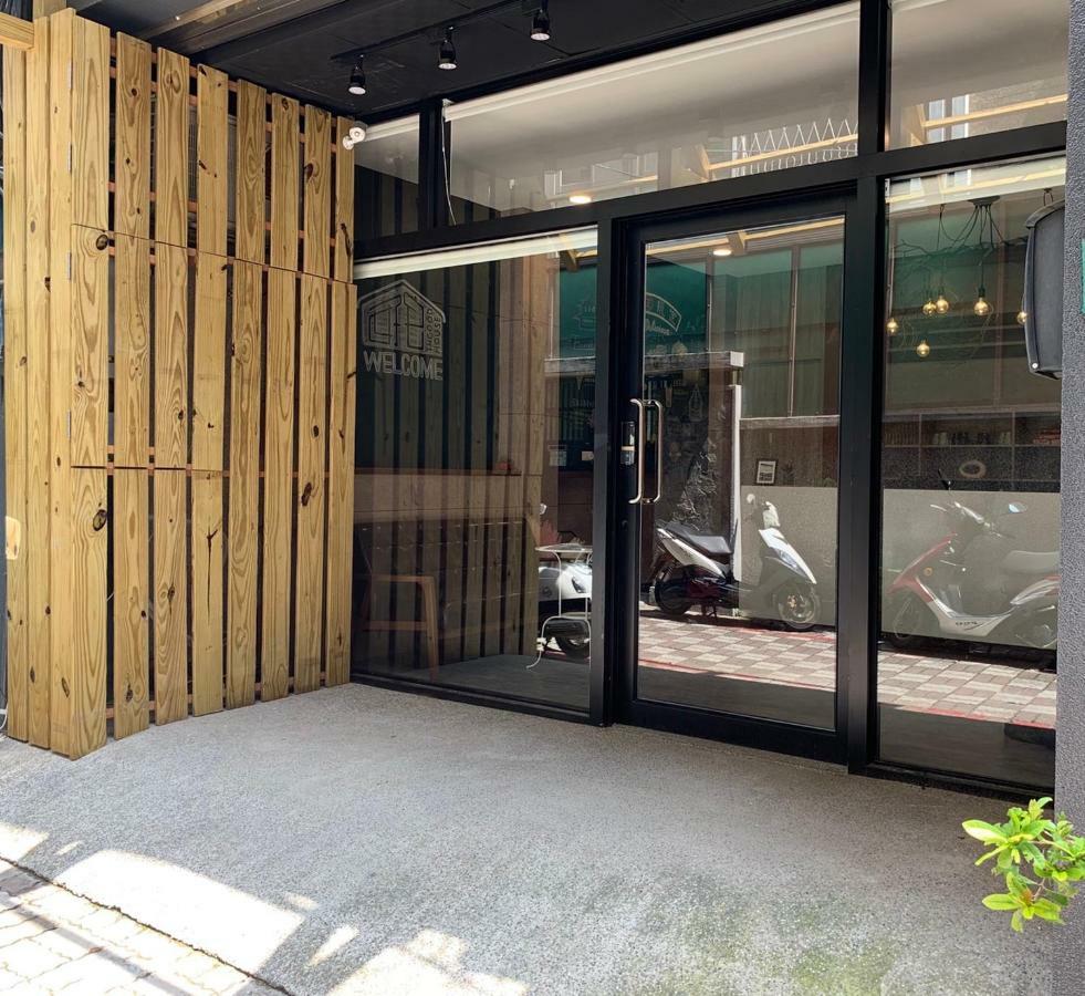 Bird Series B&B&Hostel複合式民宿#本國旅客須先匯款 Tainan Zewnętrze zdjęcie