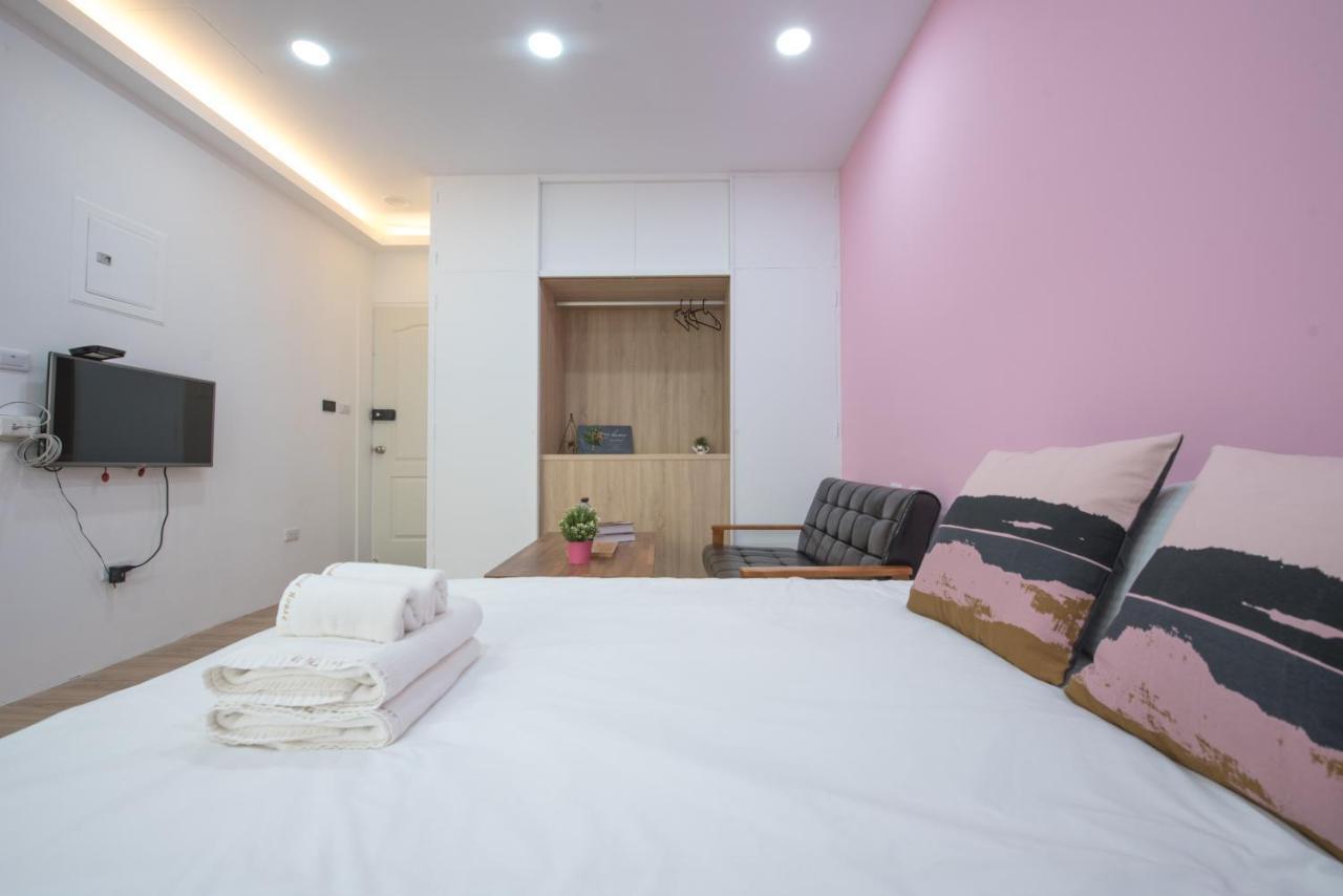 Bird Series B&B&Hostel複合式民宿#本國旅客須先匯款 Tainan Zewnętrze zdjęcie